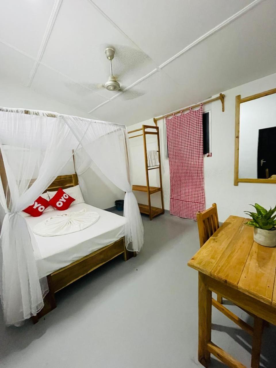 Swiss Kiss Beach Resort Uppuveli Exteriér fotografie